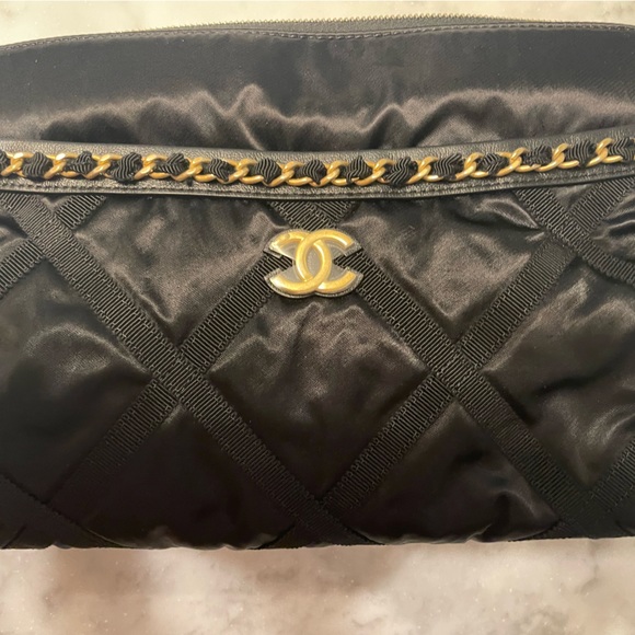 BNIB Chanel black grosgrain nylon foldable tote/clutch quilted gold brand new - Picture 11 of 16